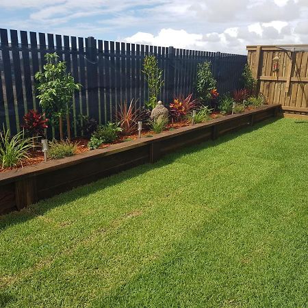 Hampton Homestay Palmview Eksteriør bilde